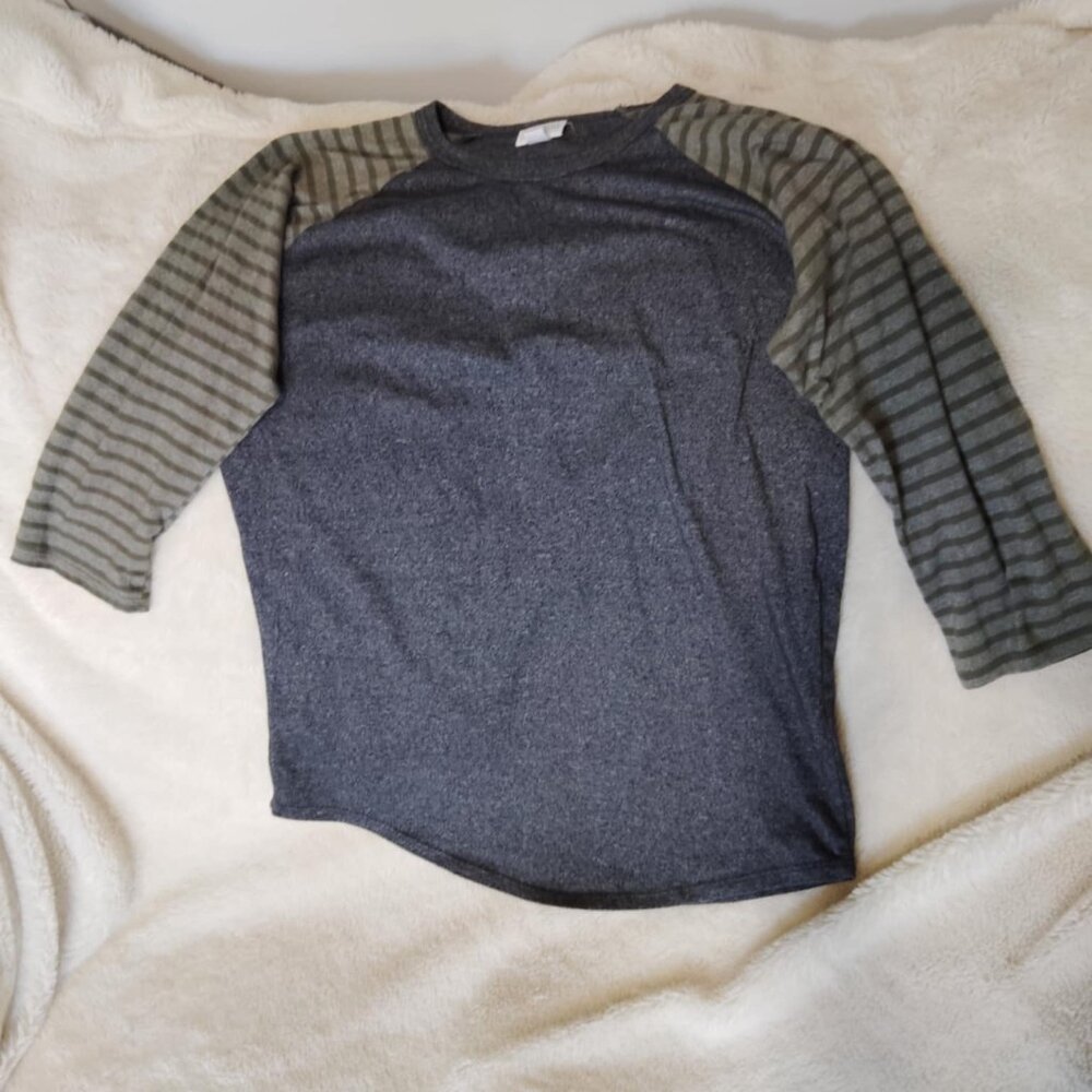 Lularoe Quarter Sleeve Top Dark Gray and Green Size Medium